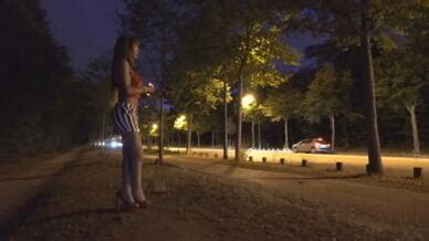 France : au bois de Boulogne, auprès des prostituées transgenres